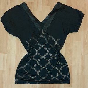 Juniors dress top